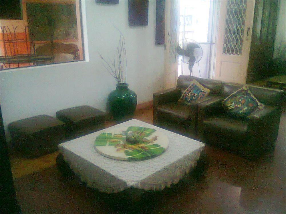 Gani Hotel Angeles Bagian luar foto